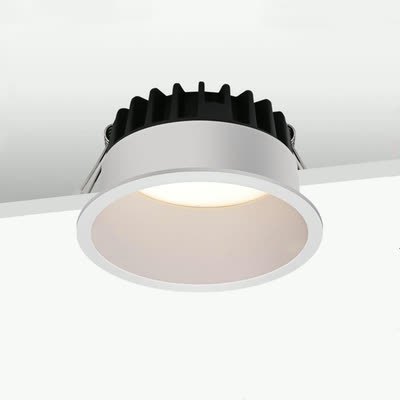 Deep recessed LED spotlight with heat sink